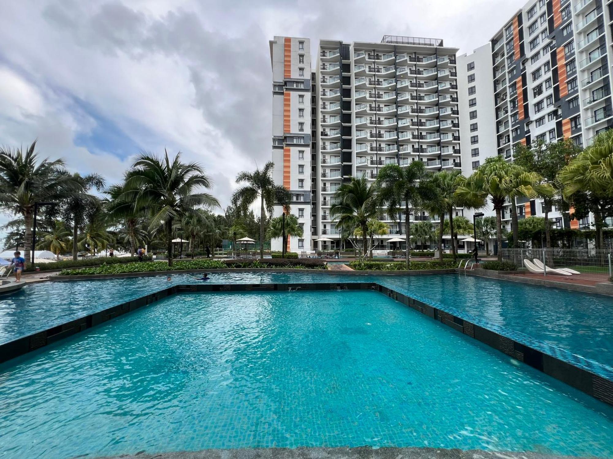 Vitaminsea Seaview 6pax Netflix B-7-03 Apartment Kuantan